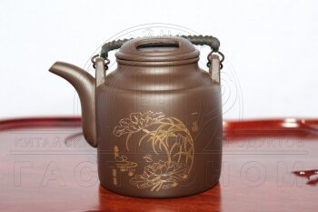 Глиняный чайник